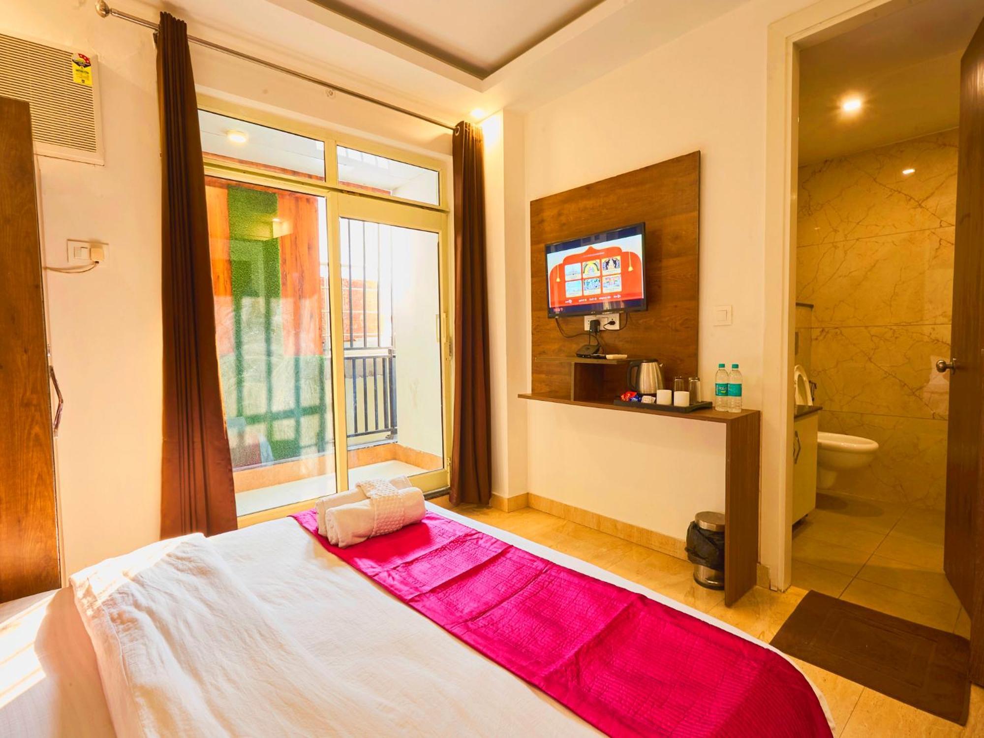 La Riqueza Pride Inn Tapovan # Swimming Pool With Mountain View # Free Parking Rishikesh Bagian luar foto